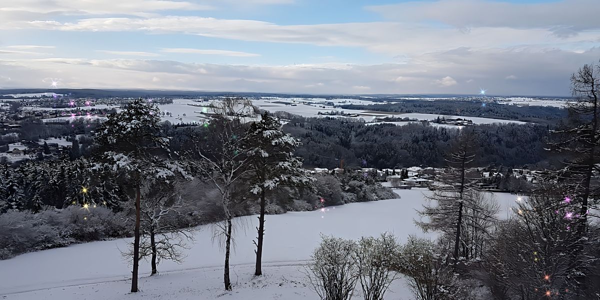 images/Seminare/Seminare_2023/Glitzer-Winter-Wächtersberg.jpg#joomlaImage://local-images/Seminare/Seminare_2023/Glitzer-Winter-Wächtersberg.jpg?width=4032&height=3024